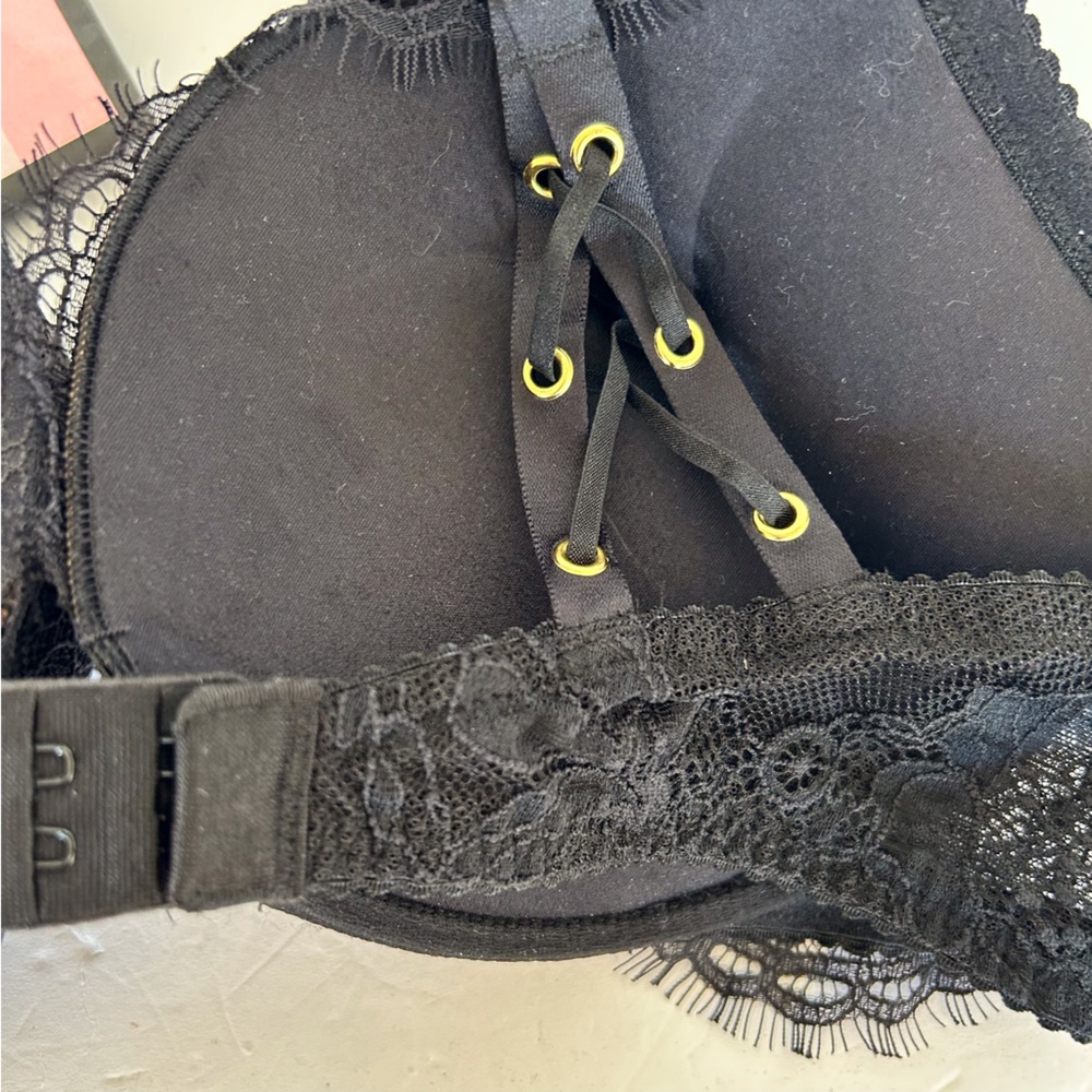 VICTORIAS SECRET VERY SEXY RING HARDWARE PUSH UP BRA SIZE 36C NWOT - Picture 6 of 16